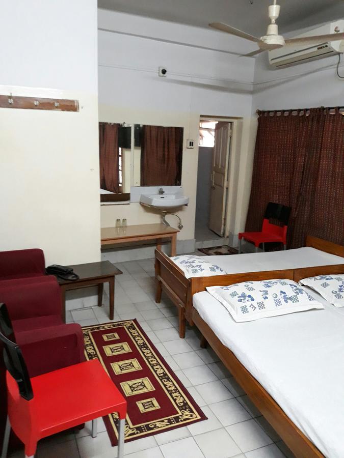 Chaiti Lodge - Santiniketan Bolpur Eksteriør billede