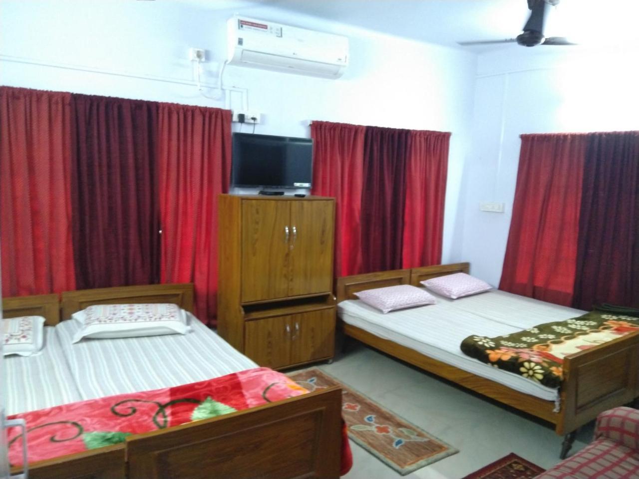 Chaiti Lodge - Santiniketan Bolpur Eksteriør billede